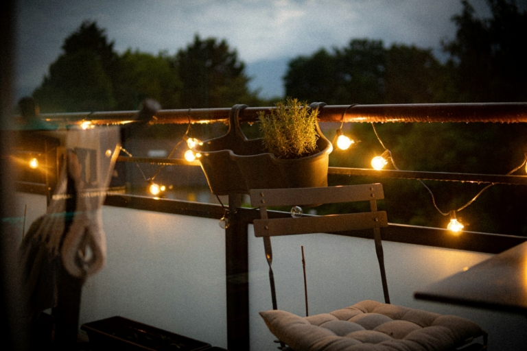 Terrasse & Balkon beduften: Ätherische Öle & Diffuser für draußen